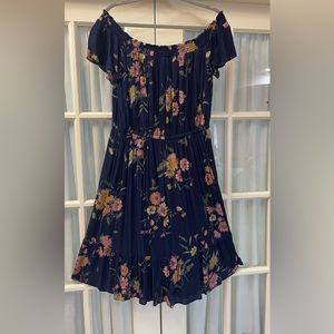 Old Navy. Floral Dress. Size Large